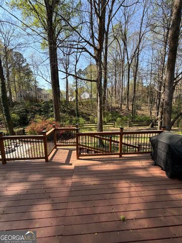 2015 N Creek Circle, Alpharetta, GA 30009