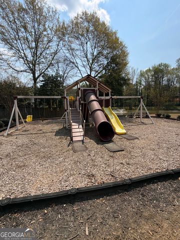 2015 N Creek Circle, Alpharetta, GA 30009