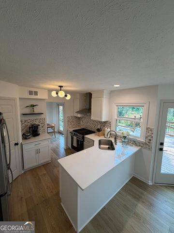 2015 N Creek Circle, Alpharetta, GA 30009