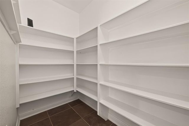 1410 Silver Rings Court, Pearland, TX 77581