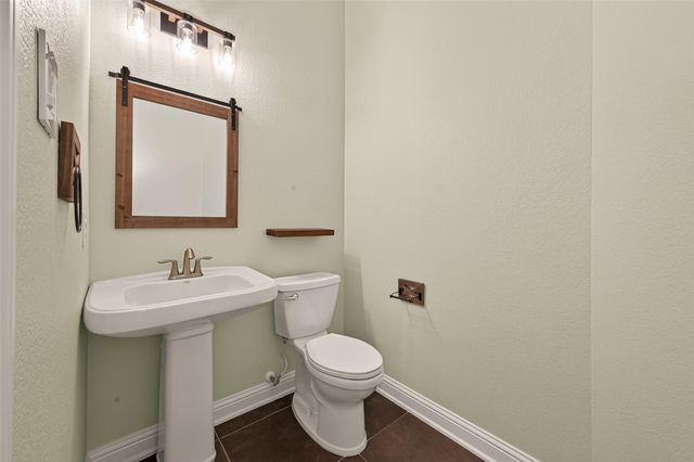 1410 Silver Rings Court, Pearland, TX 77581