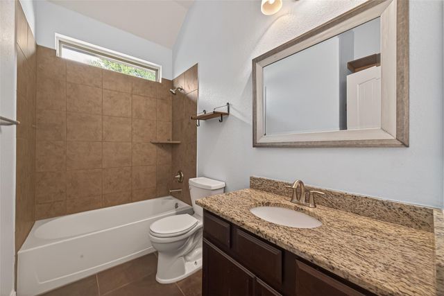 1410 Silver Rings Court, Pearland, TX 77581