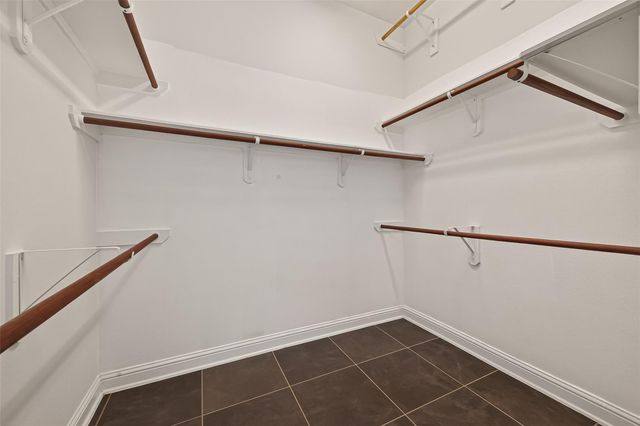 1410 Silver Rings Court, Pearland, TX 77581