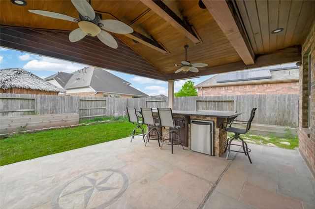 1410 Silver Rings Court, Pearland, TX 77581