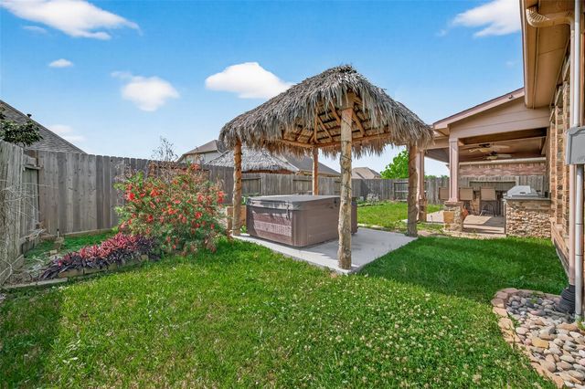 1410 Silver Rings Court, Pearland, TX 77581