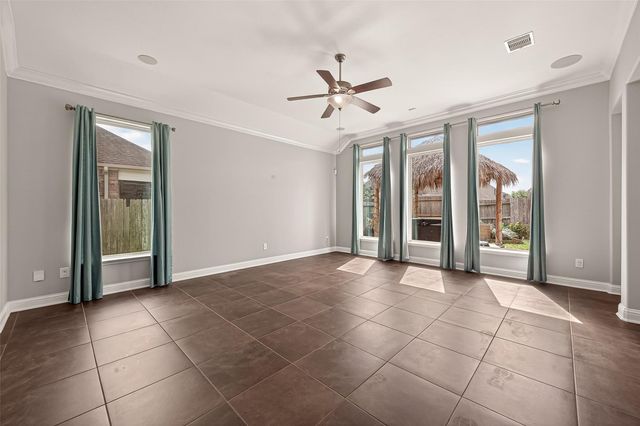 1410 Silver Rings Court, Pearland, TX 77581