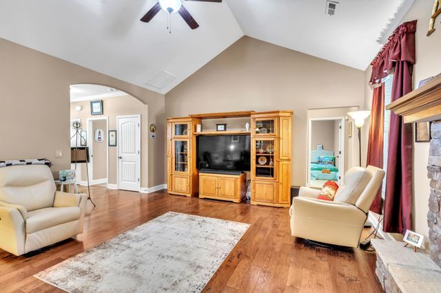 112 Providence Point Lane, Wellford, SC 29385