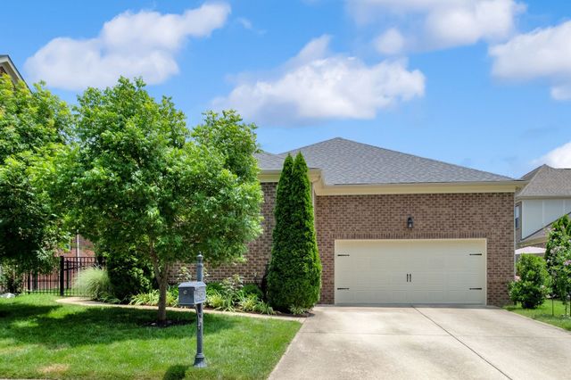 2505 Upper Hollow Rd, Thompsons Station, TN 37179