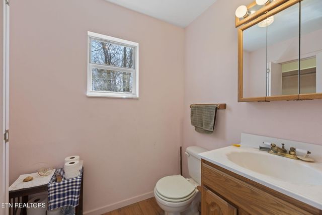 109 W Price Lane, Oak Ridge, TN 37830