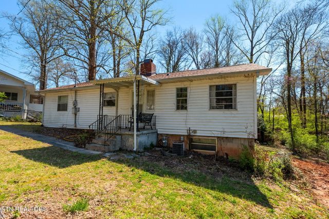 109 W Price Lane, Oak Ridge, TN 37830