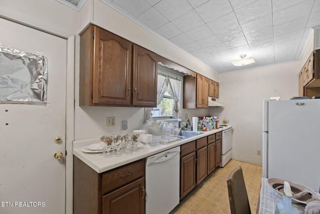 109 W Price Lane, Oak Ridge, TN 37830