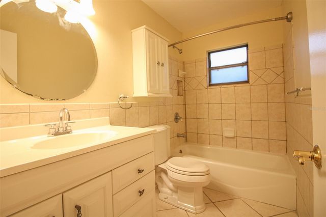 2014 CHARNES DRIVE, Lakeland, FL 33813