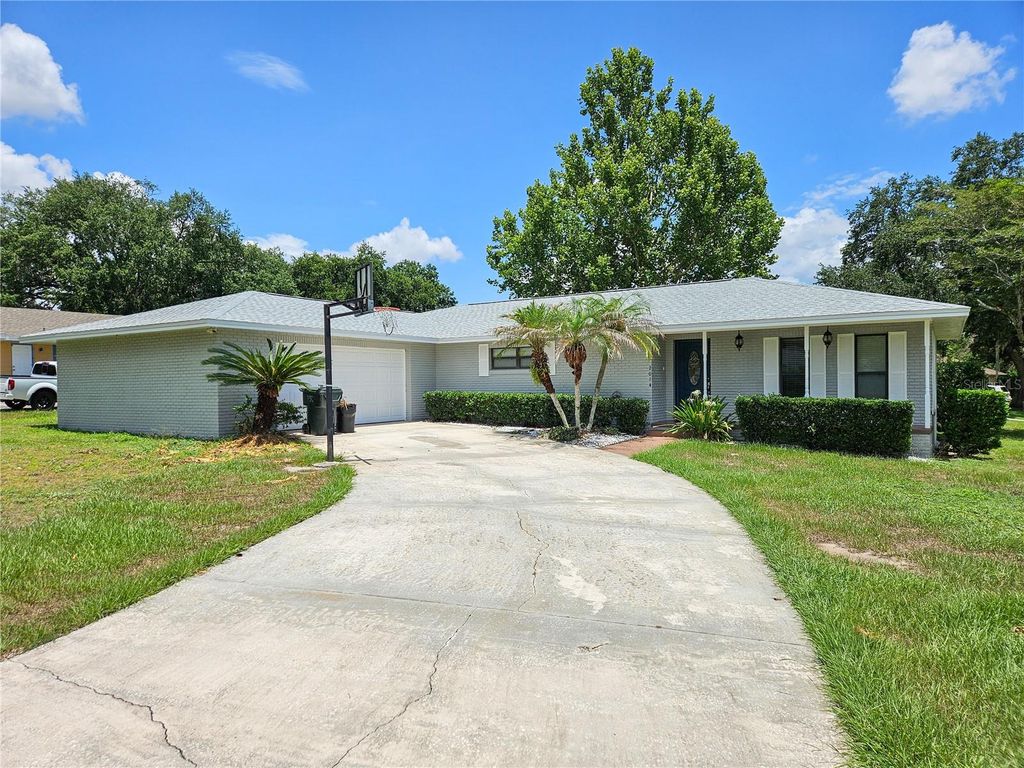 2014 CHARNES DRIVE, Lakeland, FL 33813