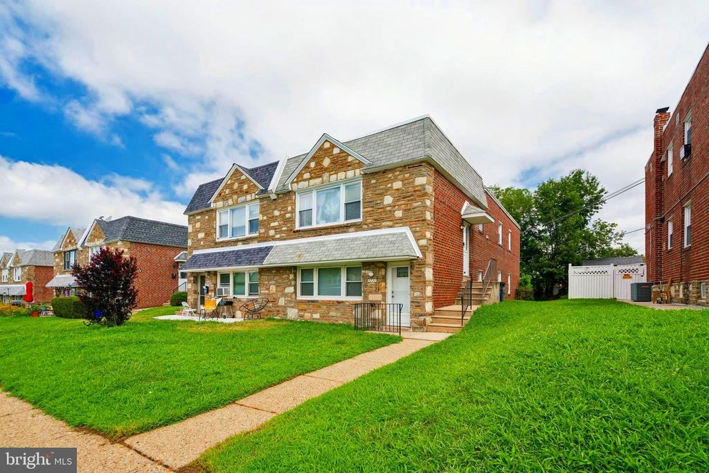 1711 LONEY ST, Philadelphia, PA 19111