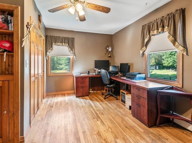 89 Elm St, Blackstone, MA 01504