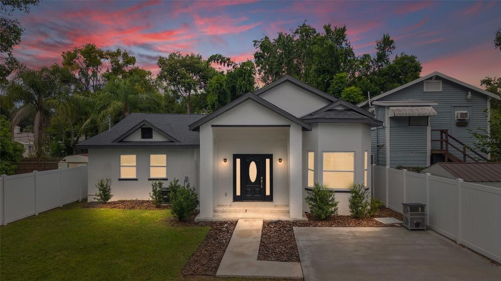 Image 1 of property listing at 914 E NORTH BAY STREET, Tampa, FL 33603