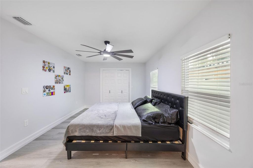 Image 14 of property listing at 914 E NORTH BAY STREET, Tampa, FL 33603