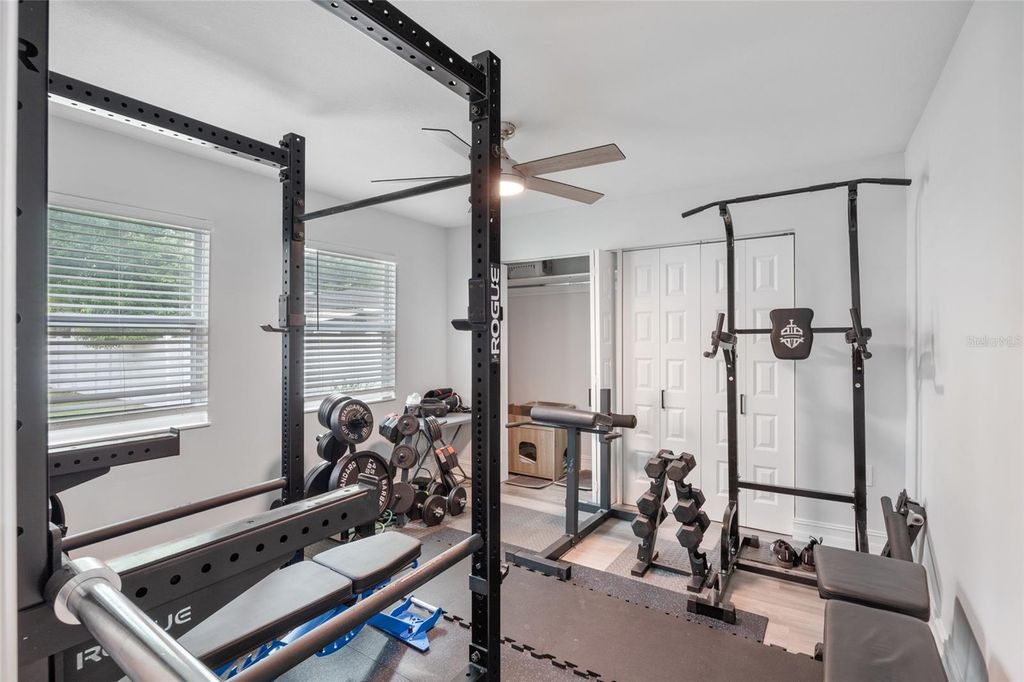 Image 19 of property listing at 914 E NORTH BAY STREET, Tampa, FL 33603