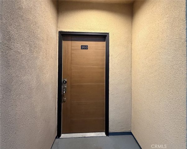 511 N Azusa Avenue 203, Azusa, CA 91702