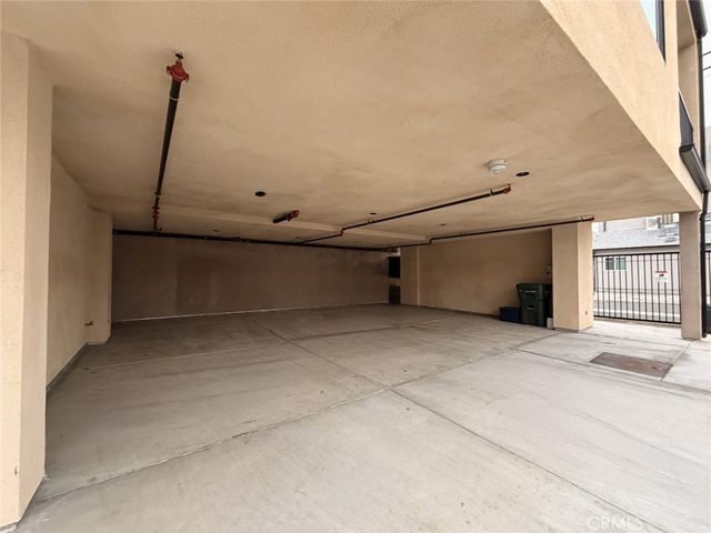 511 N Azusa Avenue 203, Azusa, CA 91702