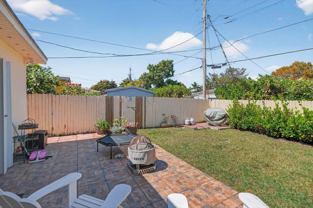 6091 SW 12th Street, West Miami, FL 33144