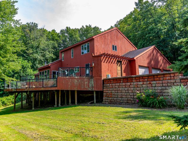 348 Hoop Pole Hill Road, Woodbury, CT 06798