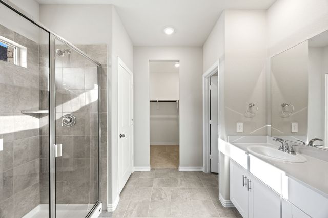 607 Clover Creek, Mckinney, TX 75071