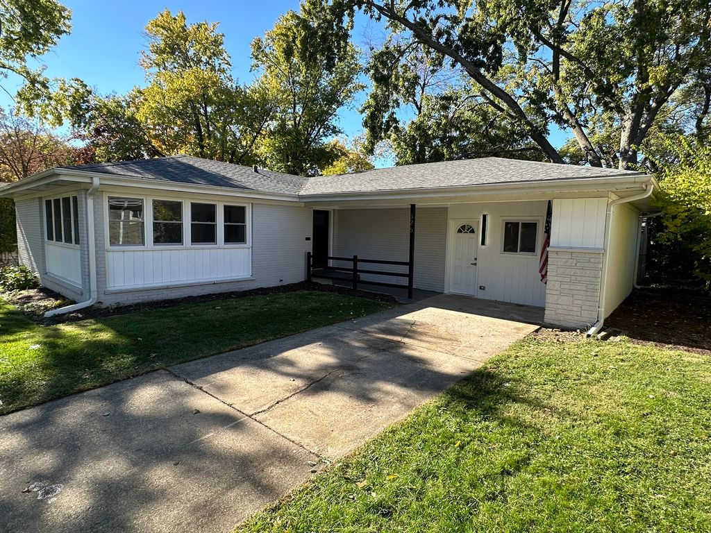 326 Indian Drive, Glen Ellyn, IL 60137 — exterior