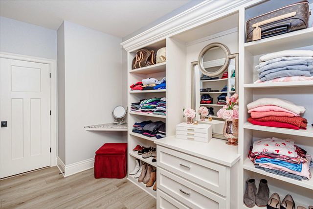 6404 CROOKED SWITCH, Columbia, MO 65201