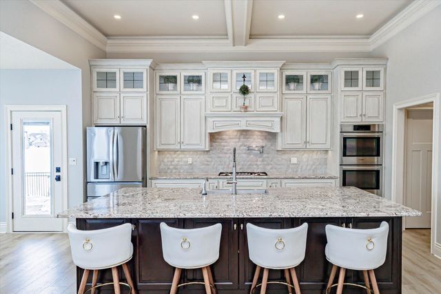 6404 CROOKED SWITCH, Columbia, MO 65201