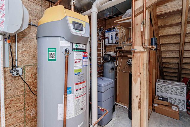 6404 CROOKED SWITCH, Columbia, MO 65201