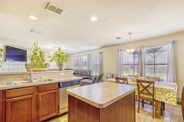 2002 Pin Oak Trail, Anna, TX 75409