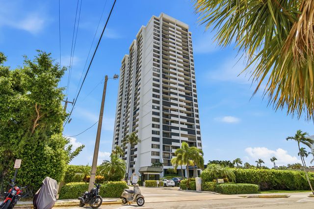 5600 N Flagler Drive 2202, West Palm Beach, FL 33407