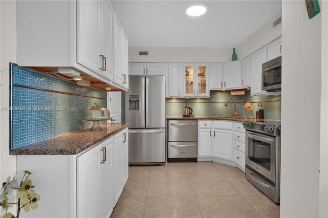 5151 Collins Avenue 535, Miami Beach, FL 33140