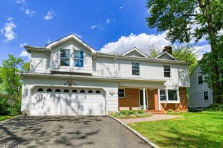 96 Forest Rd, Fanwood Boro, NJ 07023