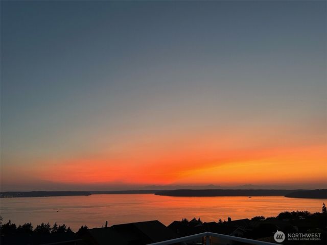 5539 Frances Avenue NE, Tacoma, WA 98422