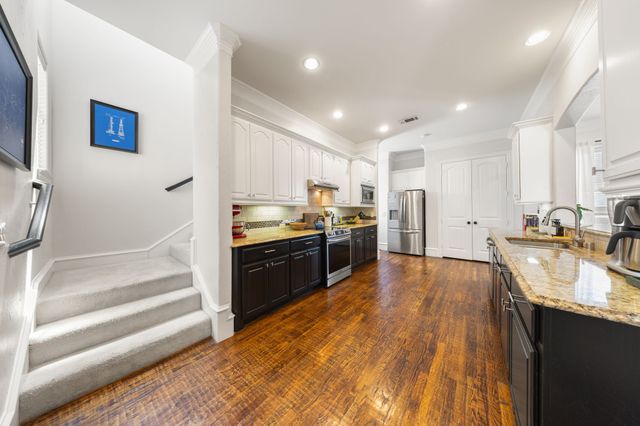 1922 Euclid Avenue D, Dallas, TX 75206
