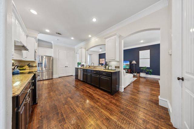 1922 Euclid Avenue D, Dallas, TX 75206