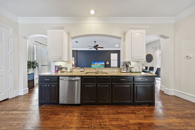 1922 Euclid Avenue D, Dallas, TX 75206