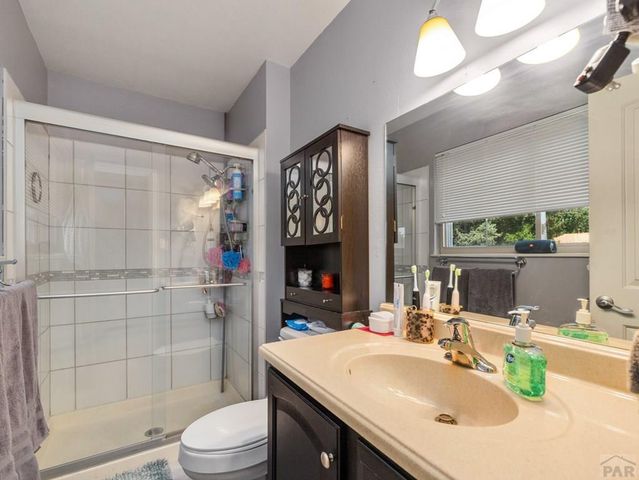 6 Aldrin Ct, Pueblo, CO 81001