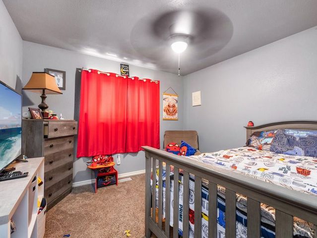 6 Aldrin Ct, Pueblo, CO 81001