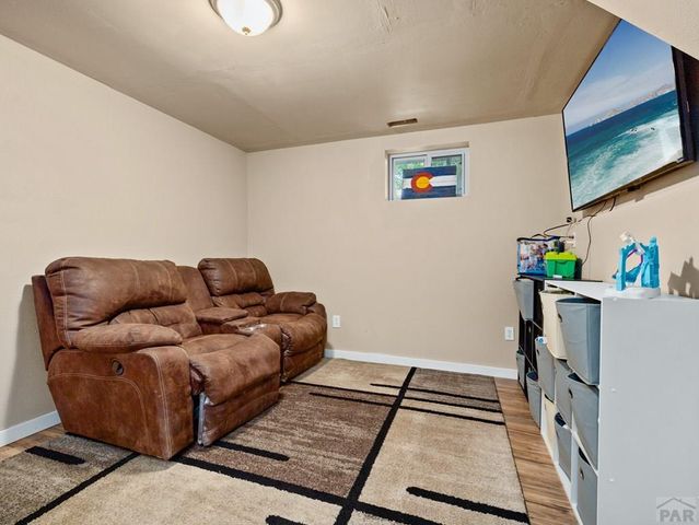 6 Aldrin Ct, Pueblo, CO 81001