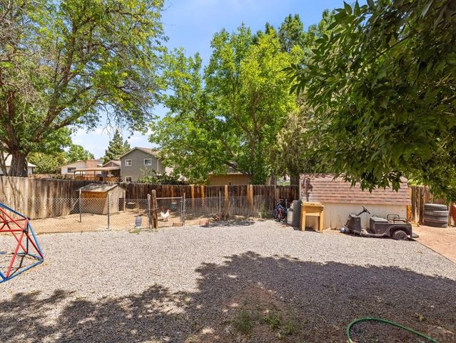 6 Aldrin Ct, Pueblo, CO 81001