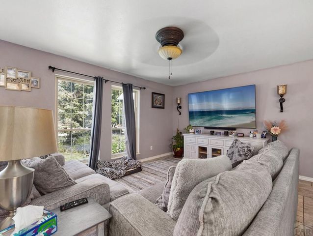 6 Aldrin Ct, Pueblo, CO 81001