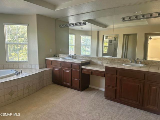 3073 Heavenly Ridge Street, Thousand Oaks, CA 91362