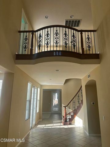 3073 Heavenly Ridge Street, Thousand Oaks, CA 91362
