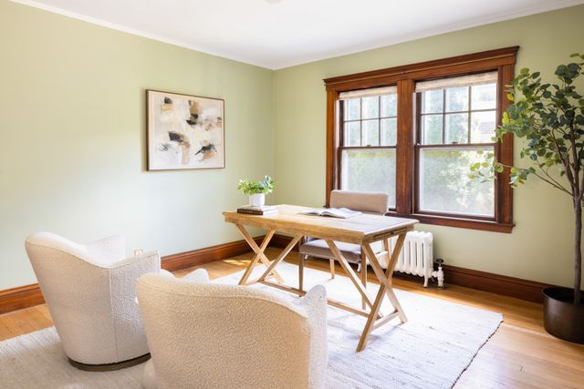 861 Commonwealth Ave, Newton, MA 02459