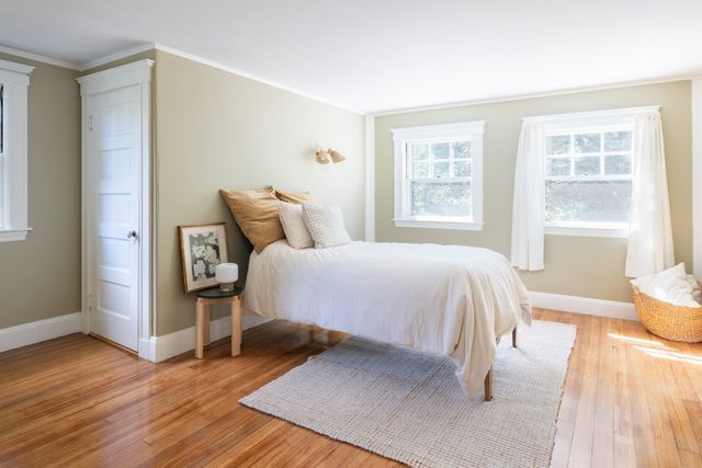 861 Commonwealth Ave, Newton, MA 02459