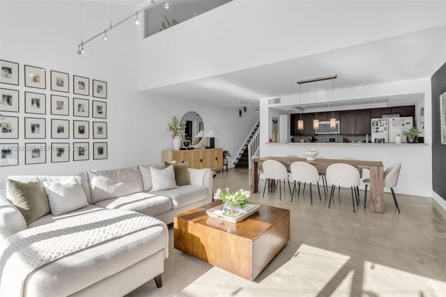 13340 SW 91st Ter B, Miami, FL 33186