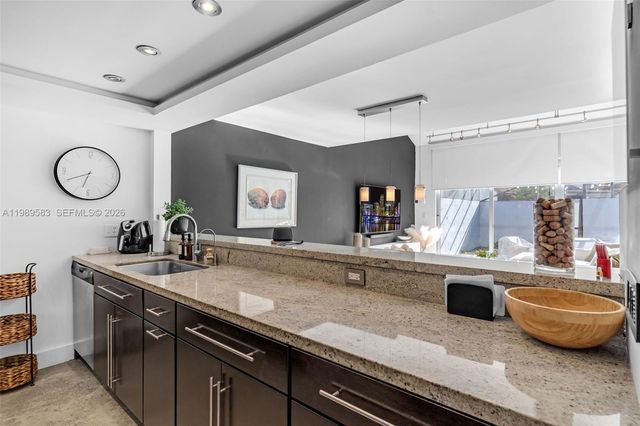 13340 SW 91st Ter B, Miami, FL 33186